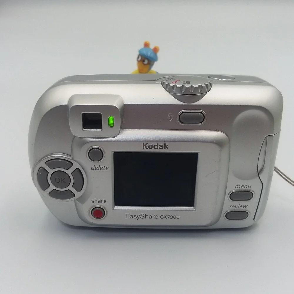 Kodak EasyShare CX7300 3.2MP Digital Camera & Manual Silver‎ - Tested Working